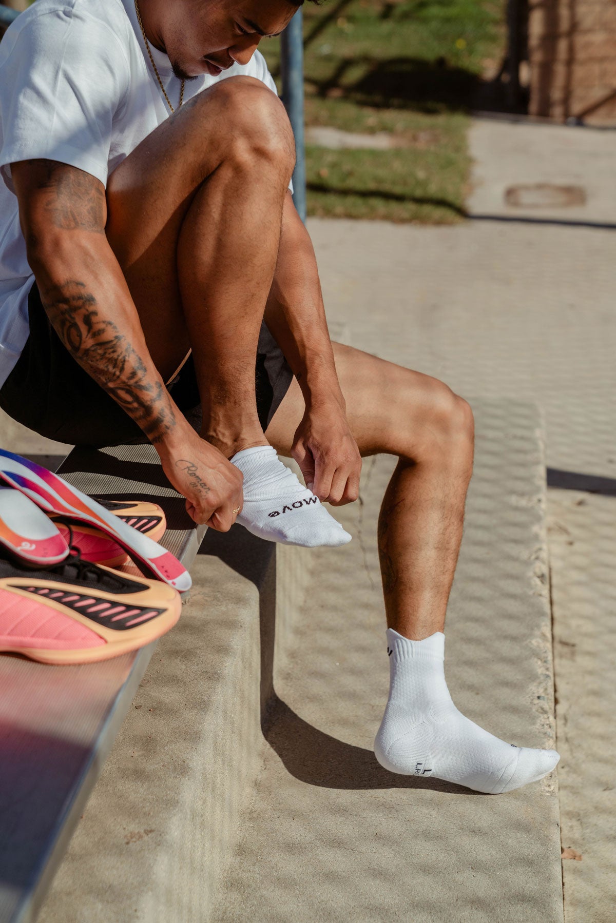 Move Compression Quarter Lock Socks